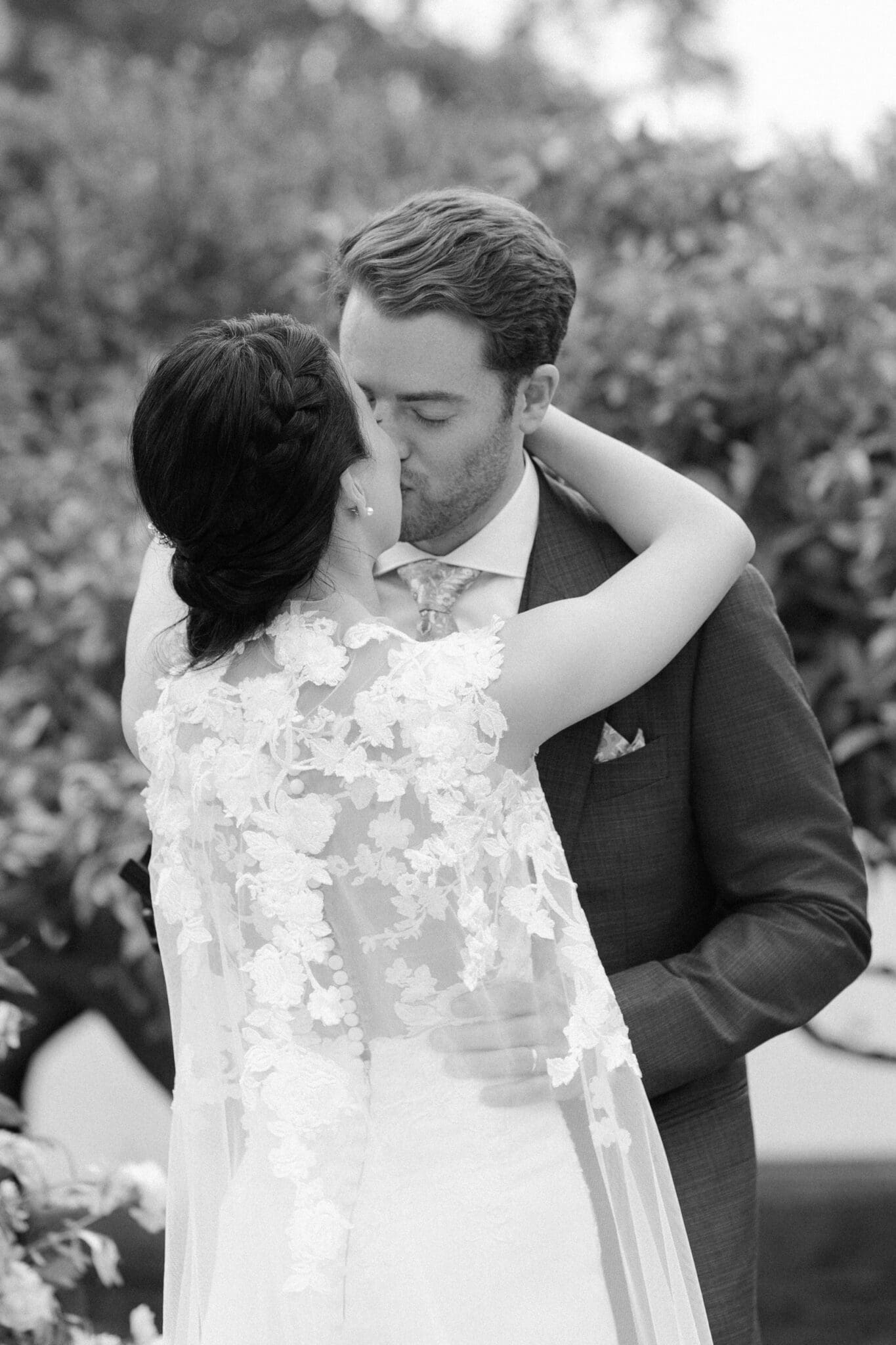 First Look Wedding in Portugal: Whether to Do One, When and Where